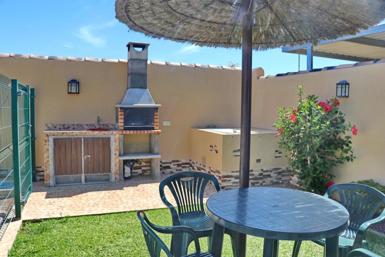 Bungalow Curro Pareja 97 Conil De La Frontera Exteriér fotografie